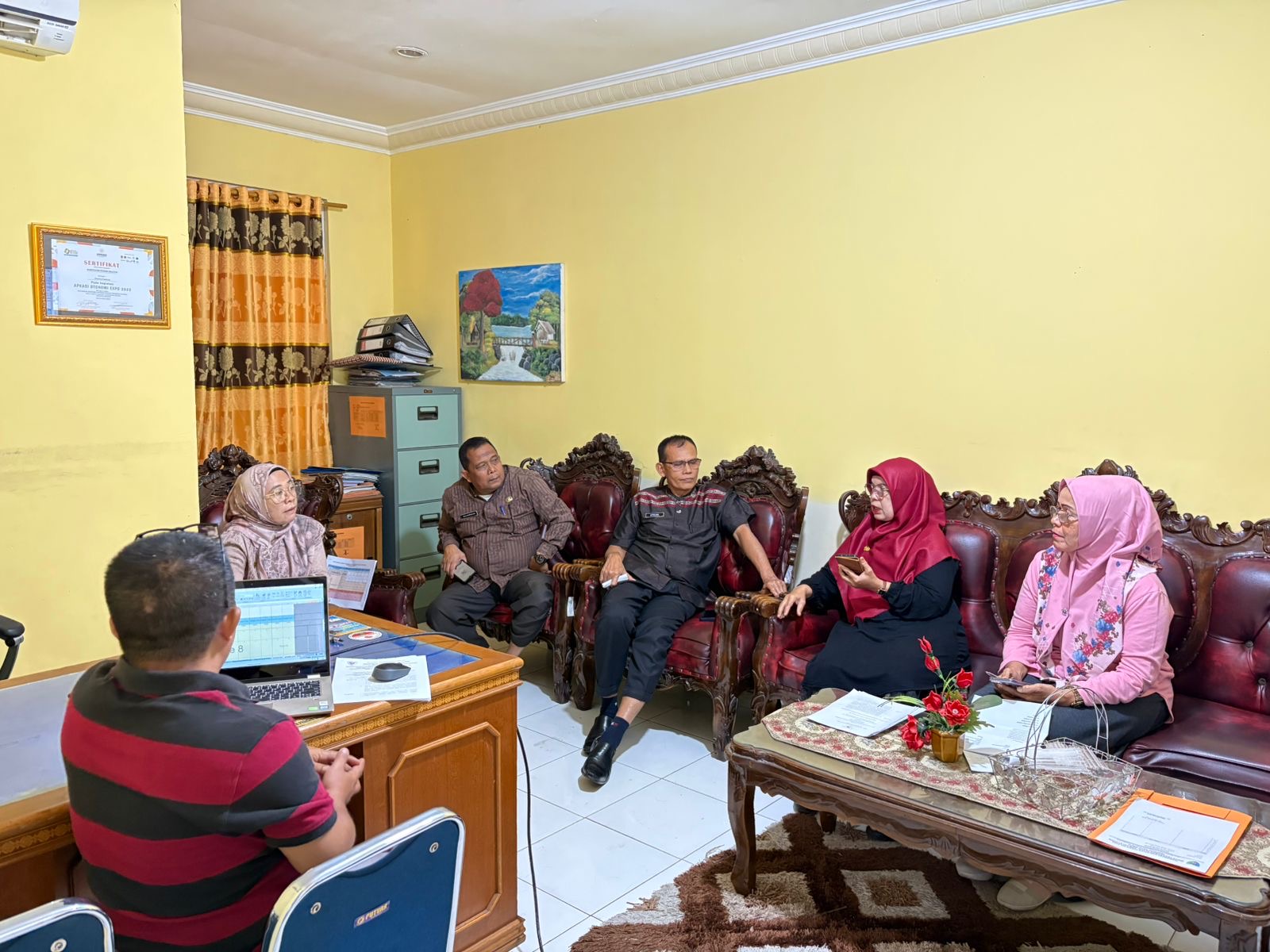 DPMPTSP Mengadakan Rapat Bahas Target Kinerja