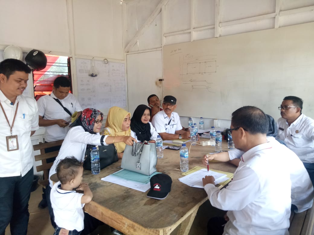 Tim Survei Gardu Induk PLN Wilayah Sumbagteng di Kampung Sungai Rumbai Nagari Riak Danau Tapan